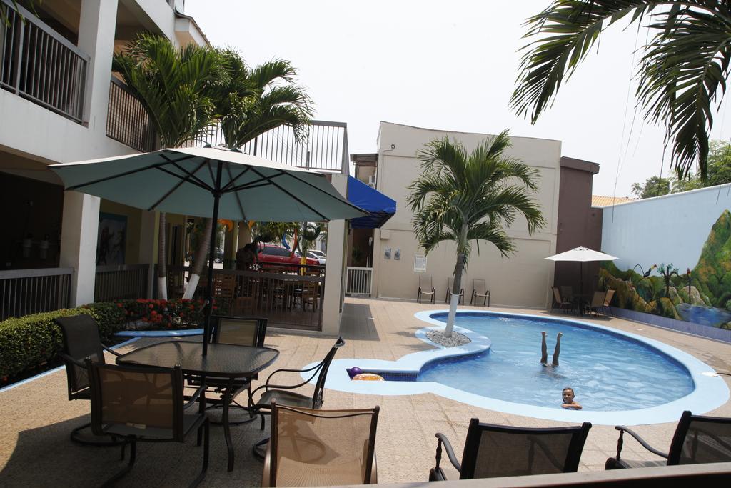 Apart Hotel Pico Bonito La Ceiba Exterior foto