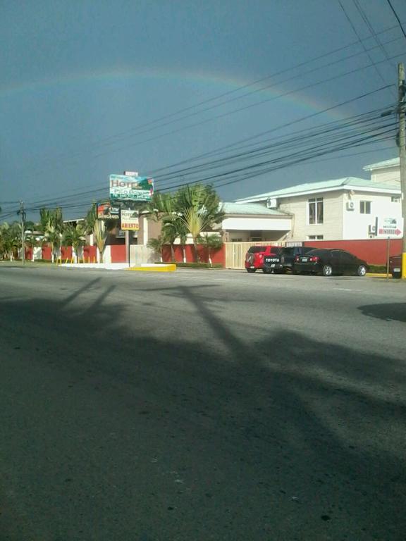 Apart Hotel Pico Bonito La Ceiba Exterior foto